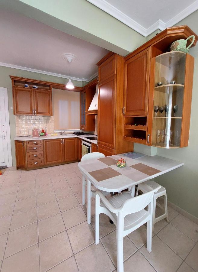 Orange Tree Apartment Аспровалта Екстериор снимка